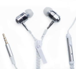 Chrome zip earphones