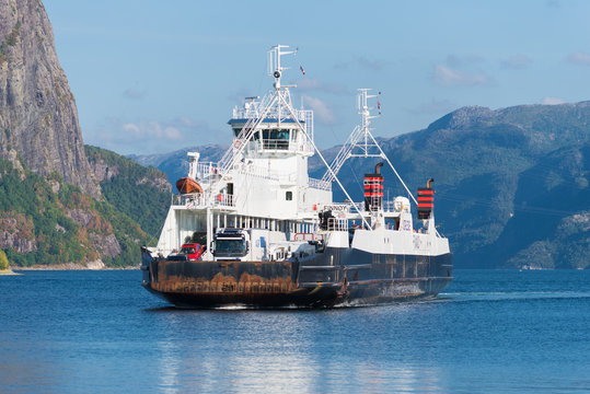 ferry boat approaching