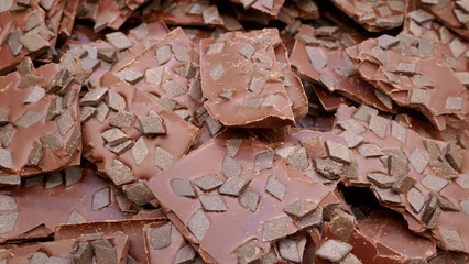 Homemade chocolate bars with liquorice salmiakkis