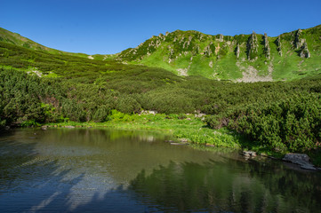 Fototapeta premium Mountain lake in the Carpathian mountains