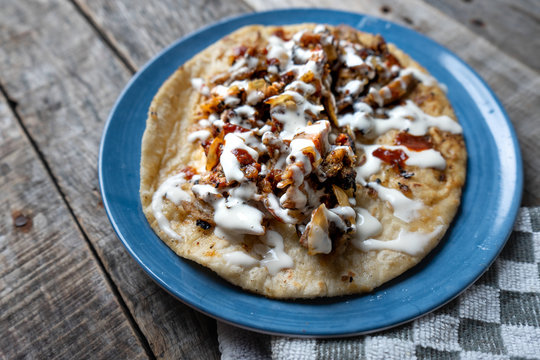 Mexican tacos known as "arabes" style