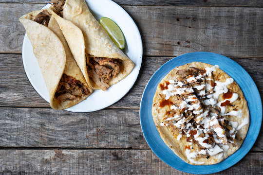 Mexican tacos known as "arabes" style