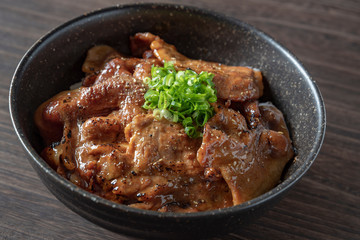 豚丼