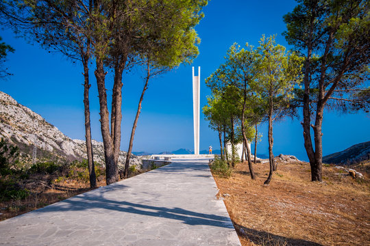 Peljesac landscape, view from village Pijavicino to Trstenik