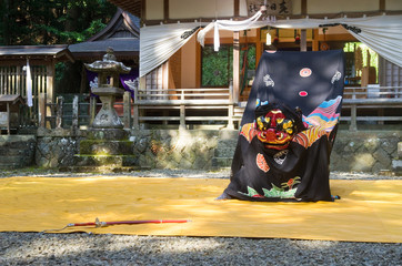 上野の獅子舞　剣の舞（和歌山県指定　無形民俗文化財　富里　春日神社）　