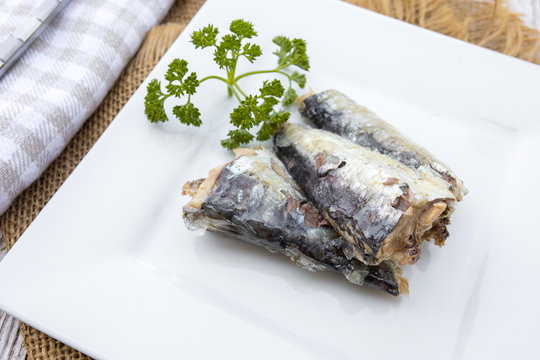 38 Best Sardine A L Huile Images Stock Photos Vectors Adobe Stock