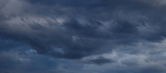 Gewitterwolken - Regenwolken