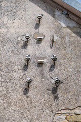 Veralteter Strom Anschluss am Haus