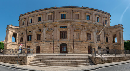 noto sicily baroque town panorama