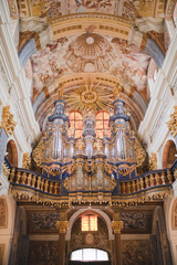 Fototapeta na wymiar interior of cathedral 