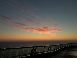 Obraz premium sunset on lake