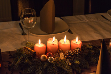 Obraz na płótnie Canvas candles on table christmas 