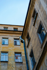 Fototapeta na wymiar facade of the building of St. Petersburg