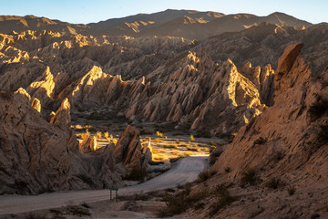 La meravigliosa Ruta 40, nella parte che collega i villaggi di Cafayate e Cachi. Salta, Argentina