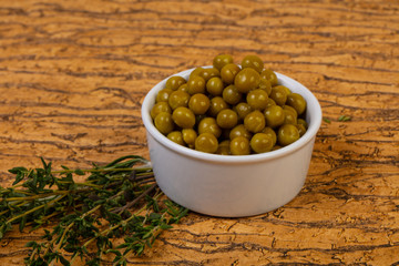 Marinated green peas