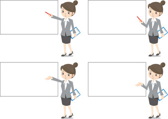 ホワイトボードで説明をする女性