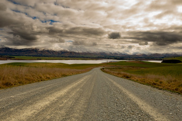 Naklejka premium Beautiful natural mountainous rural lake scenery 