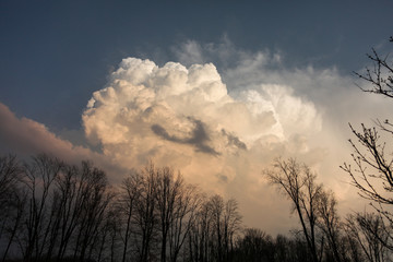 Fototapeta na wymiar Massive cloud formation