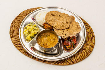 典型的なインドカレー　Curry and Chapati typical Indian food