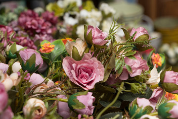 Bouquet de flores rosas artificiales