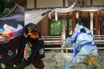 上野の獅子舞　獅子　天狗（和歌山県指定　無形民俗文化財　富里　春日神社）