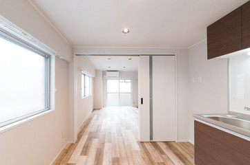 マンション　リフォーム　イメージ　リビングとキッチン