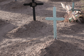 Kreuz auf Grabhügel