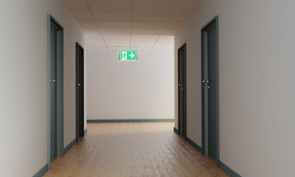 Flur mit einem Fluchtweg und Schild f&uuml;r den Notausgang