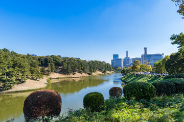 内堀通り 桜田濠の風景