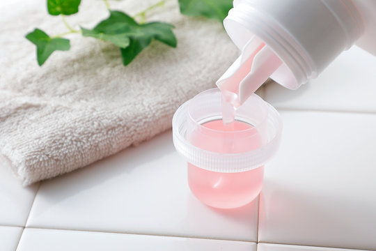 洗剤　Liquid detergent