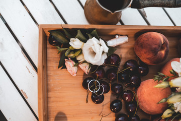  fruit tray and wedding rings