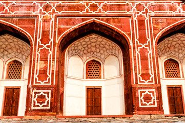 Humayun's tomb - A glimpse of mughal architecture, design and art.