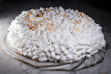 cake with caramelized meringue