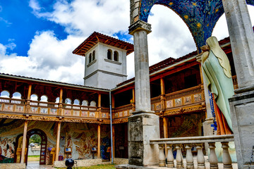 Santurio de Polloc Enca&ntilde;ada  Cajamarca Per&uacute; Italia en los anDES
