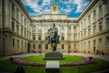 Fototapeta na wymiar sculpture in the courtyard of the Russian Museum of St. Petersburg