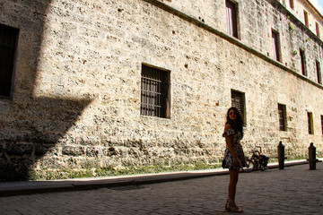 Fototapeta na wymiar street of San Cristobal cathedral in Havana, Cuba