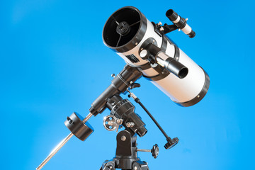 Amateur astronomical telescope