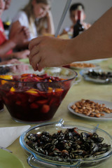 Serving sangaree in a party