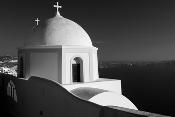 Iglesia en santorini en blanco y negro, fine art