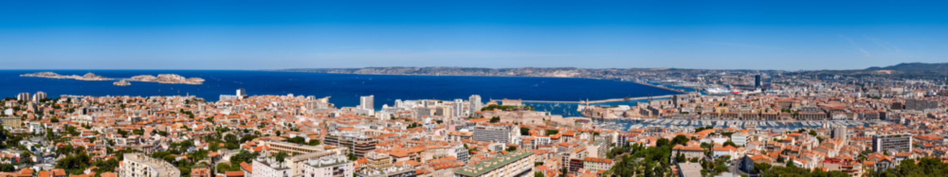 France, Bouches-du-Rh&ocirc;ne (13), Marseille harbor. Panoramic summer view on Marseille rooftops with Vieux Port and the Mediteranean Sea. Europe