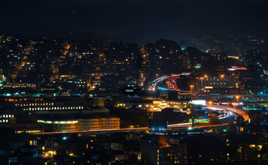 Obraz premium View of San Francisco's highways at night