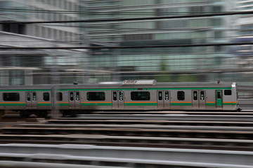日本　東京　の電車