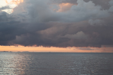 Fototapeta premium Amazing Twilight Sea and beach on Munnok Island, Thailand.
