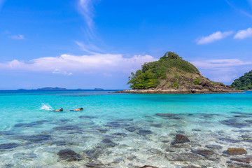 Fototapeta na wymiar beautiful beach view Koh Chang island seascape at Trad province Eastern of Thailand on blue sky background , Sea island of Thailand landscape
