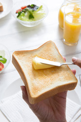 バタートーストの朝食