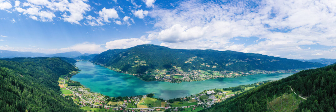 Ossiacher See in K&auml;rnten. Scenic summertime panorama of Lake Ossiach.