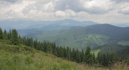 Trekking in the Carpathians, Hike to the border between Ukraine and Romania from Pop Ivan Marmarassky to Pop Ivan Chernogorsky.