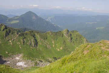 Trekking in the Carpathians, Hike to the border between Ukraine and Romania from Pop Ivan Marmarassky to Pop Ivan Chernogorsky.