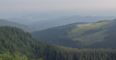 Trekking in the Carpathians, Hike to the border between Ukraine and Romania from Pop Ivan Marmarassky to Pop Ivan Chernogorsky.
