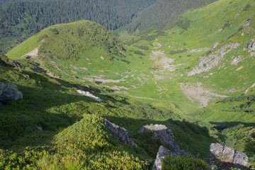 Trekking in the Carpathians, Hike to the border between Ukraine and Romania from Pop Ivan Marmarassky to Pop Ivan Chernogorsky.